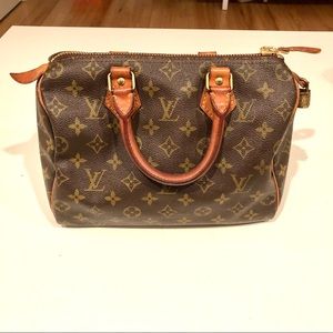 VINTAGE Louis Vuitton Speedy 25 ✨